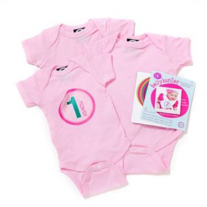 Belly Banter Watch Me Grow Baby Girl Gift Set by Slick Sugar