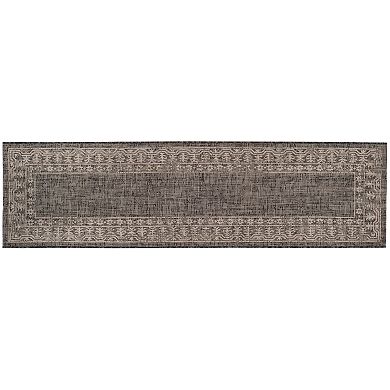 Safavieh Courtyard Iroquis Framed Ornate Indoor Outdoor Rug