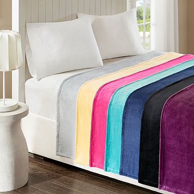 Intelligent Design Microlight Plush Oversized Blanket