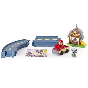 Paw Patrol Rocky's Barn Rescue Track Set