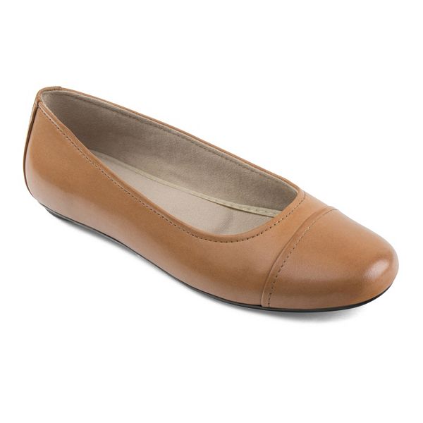 Eastland Gia Women's Leather Ballet Flats