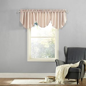 No918 Orsay Jacquard Valance