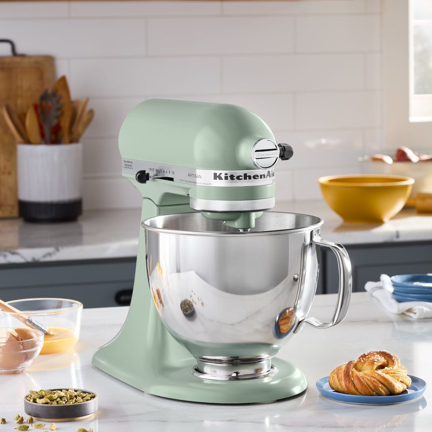 An Ode to the KitchenAid Mixer—And It's On Sale Today - Motherly