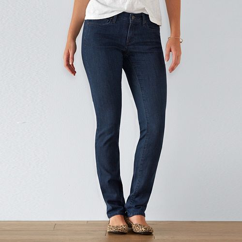 straight leg jeans for curvy figures