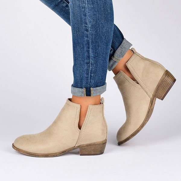 journee collection womens rimi booties block heel wide width