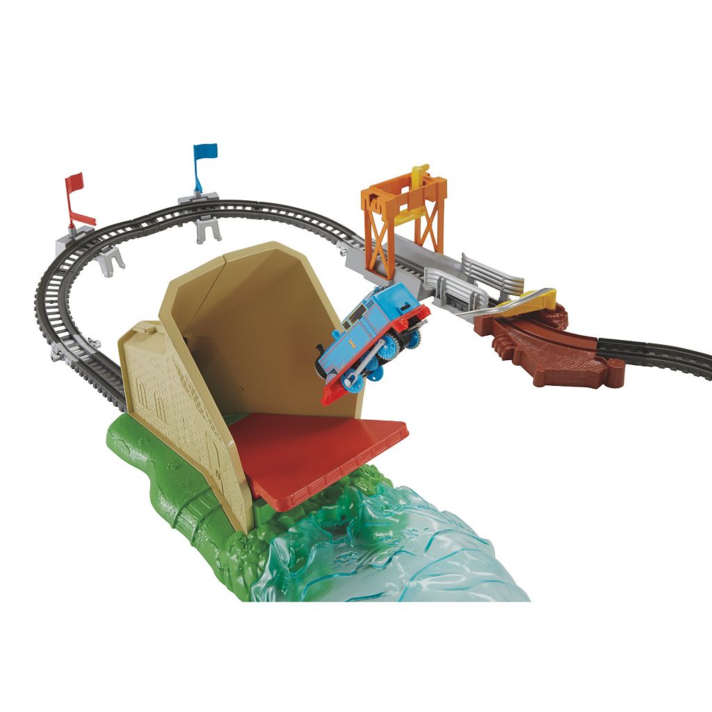All 95+ Images thomas and friends trackmaster sky high bridge jump Sharp