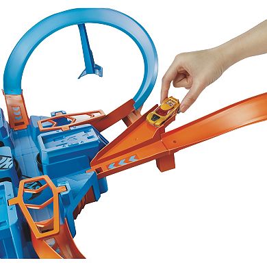 Hot Wheels Criss Cross Crash Track Set by Mattel