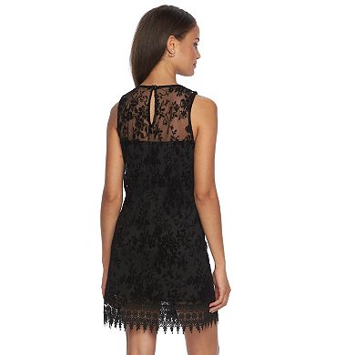 Juniors' Speechless Crochet Floral Shift Dress