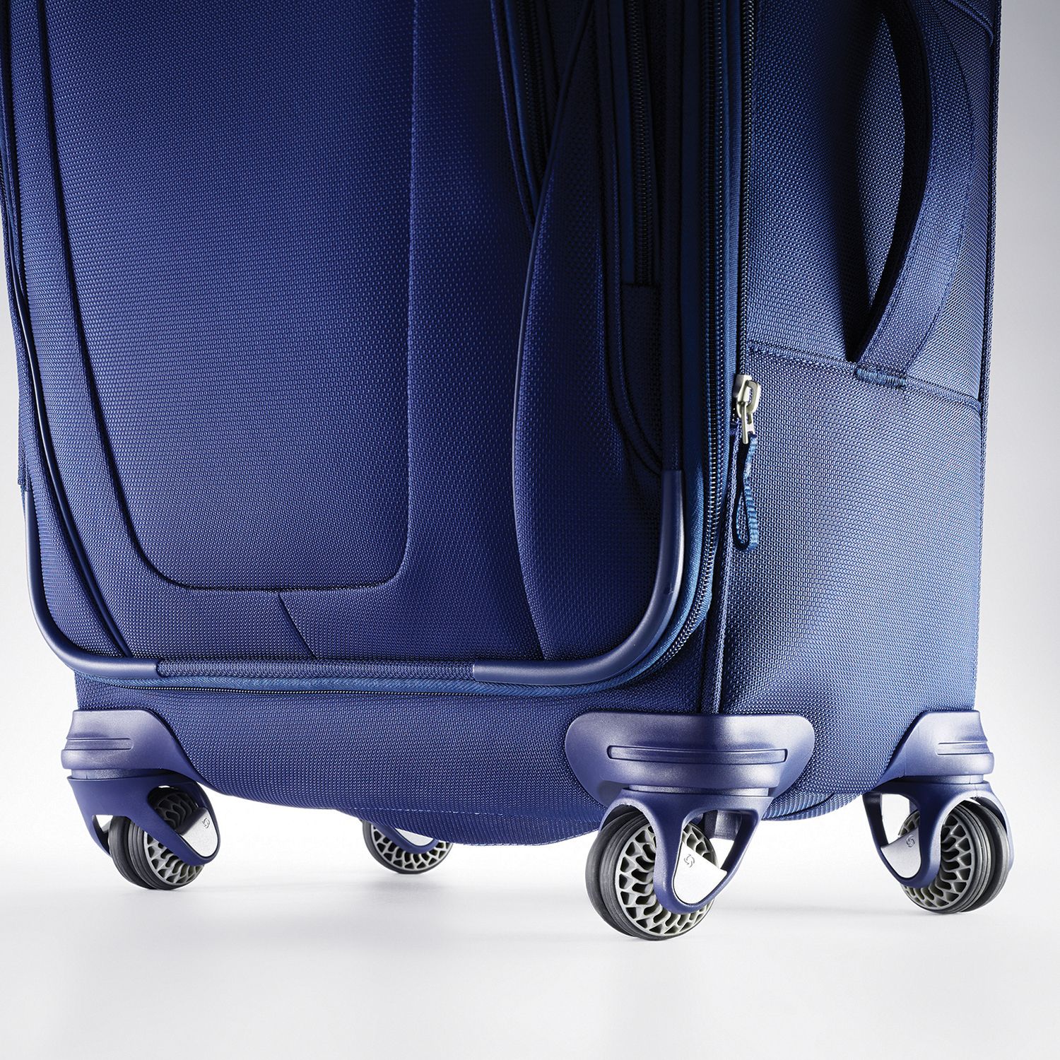 samsonite drive xlt deluxe spinner luggage