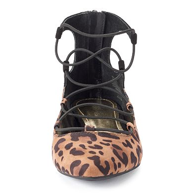 Jennifer Lopez Women's Ghillie Pointed-Toe Flats
