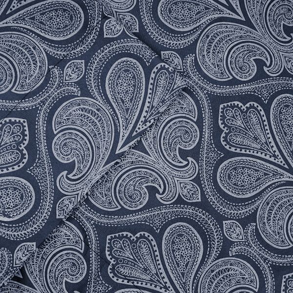 Paisley print. Ирис Paisley Print Black 2019. Пейсли принт 2021 2022. Кресло с узором пейсли. Шифон пейсли серый.