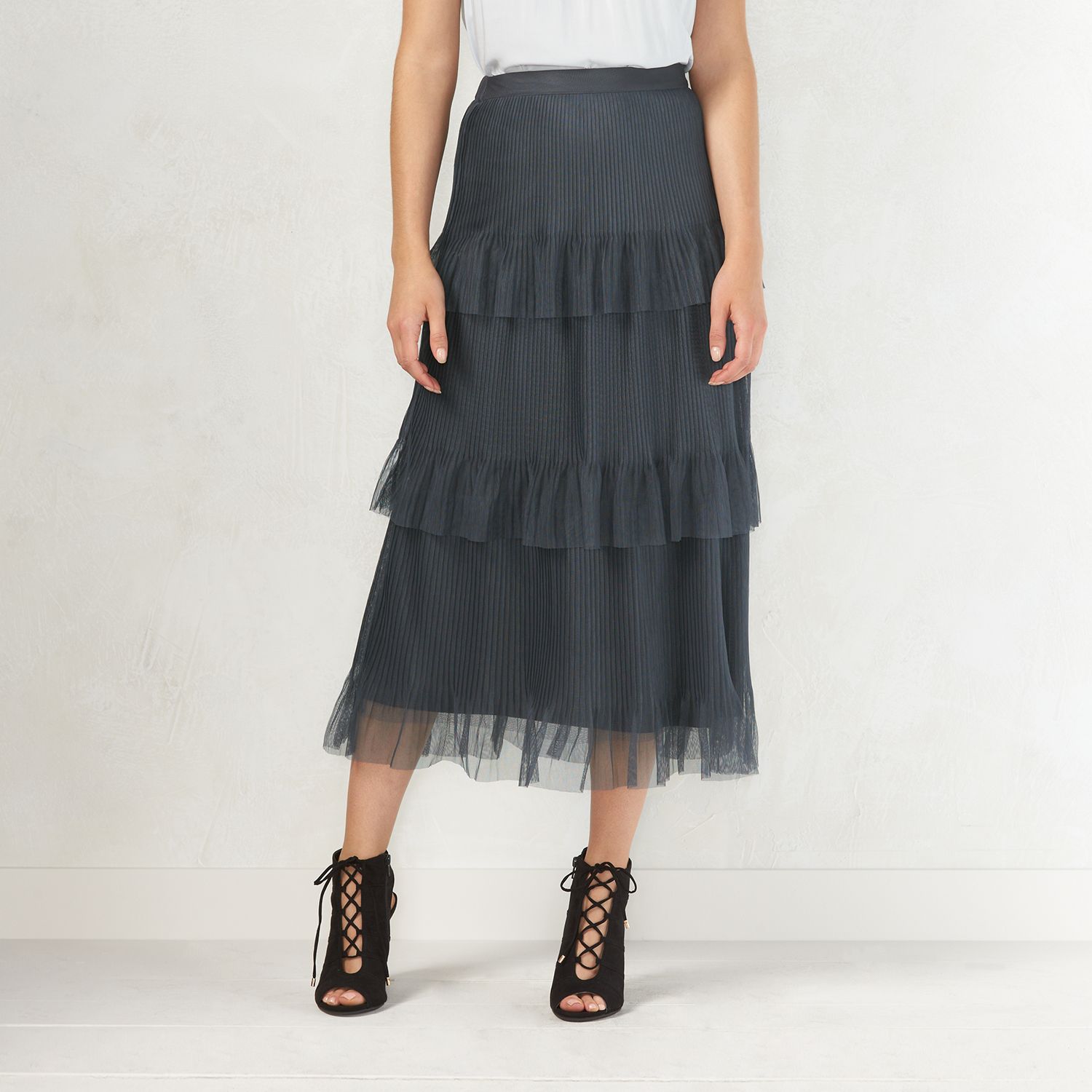 tiered tulle midi skirt