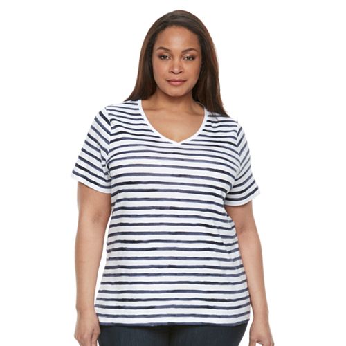 Plus Size Croft & Barrow® Essential V-Neck Tee