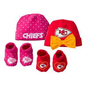 Baby Girl Kansas City Chiefs 4-Piece Cap & Crib Shoes Set
