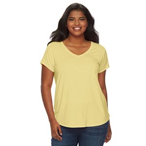 Juniors' Plus Size SO® Short Sleeve V-Neck Tee