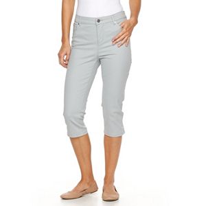 Petite Gloria Vanderbilt Jordyn Embroidered Denim Capris
