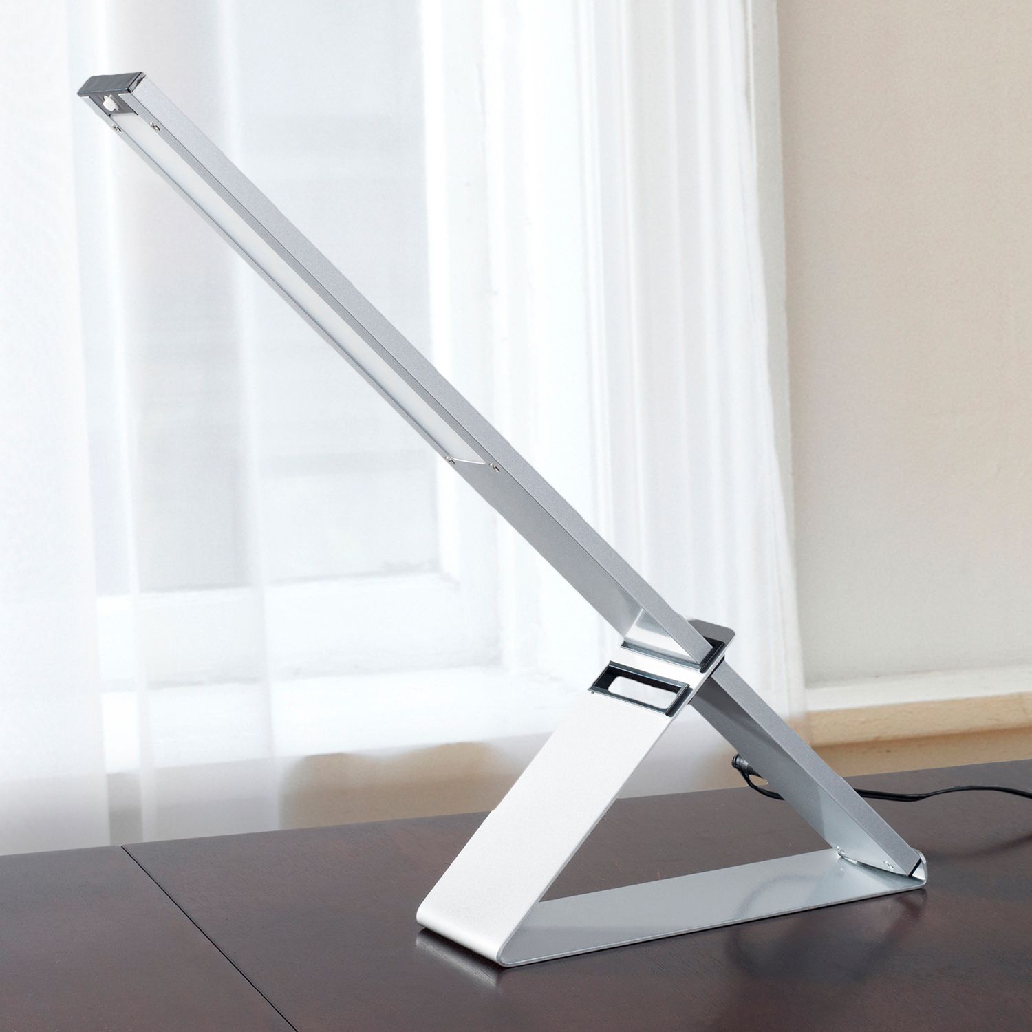 sunlight desk lamp