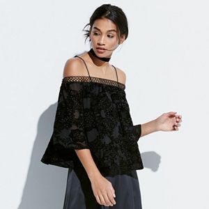 k/lab Crochet Off The Shoulder Top
