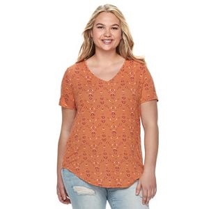 Juniors' Plus Size Mudd庐 V-Neck Shirttail Tunic Tee