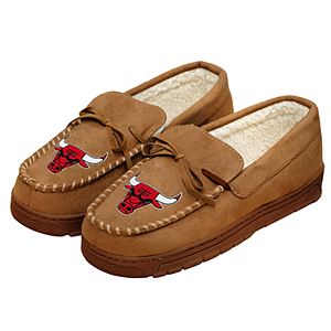 Men's Forever Collectibles Chicago Bulls Moccasin Slippers