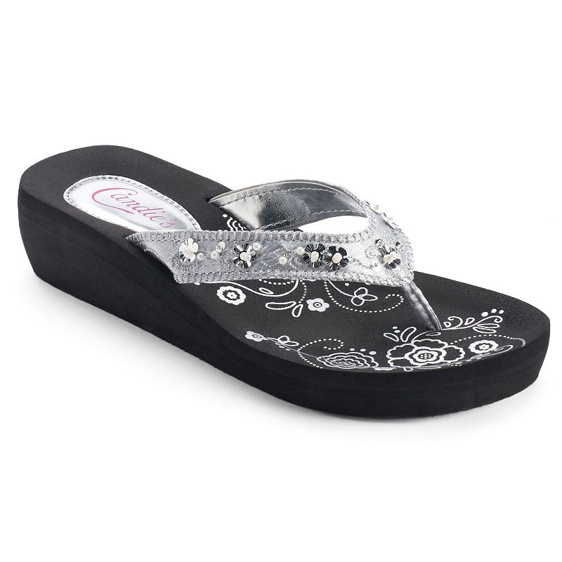 medium flip flop size