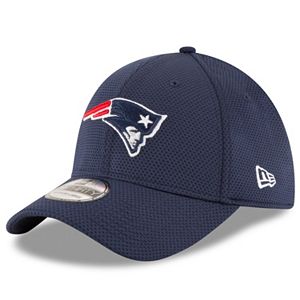 Adult New Era New England Patriots 39THIRTY Sideline Tech Fitted Cap