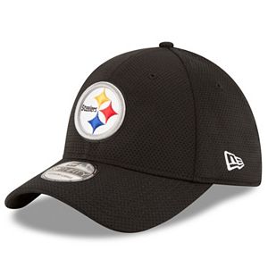 Adult New Era Pittsburgh Steelers 39THIRTY Sideline Tech Fitted Cap