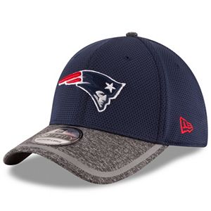 Youth New Era New England Patriots 39THIRTY Training Camp Fitted Cap