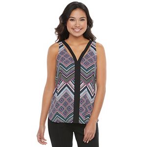 Juniors' Candie's® Double V Tank