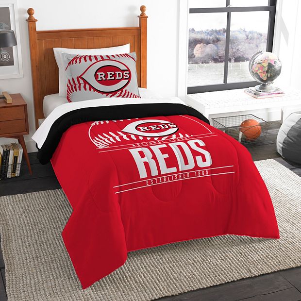 Infant Red Cincinnati Reds Personalized Blanket