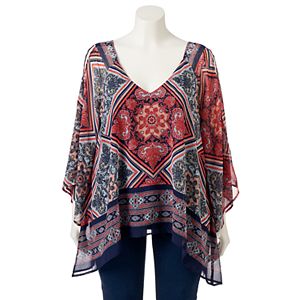 Juniors' Plus Size HeartSoul Print Shark-Bite Hem Top