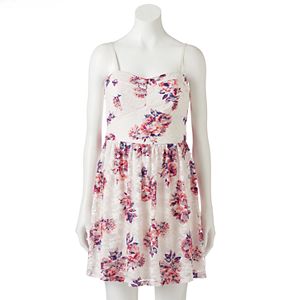 Juniors' Lily Rose Sweetheart Floral Lace Dress