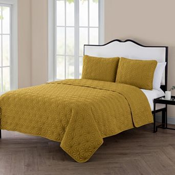 VCNY Home Kaleidoscope Quilt Set