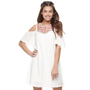 Juniors' Lily Rose Cold Shoulder Embroidered Shift Dress