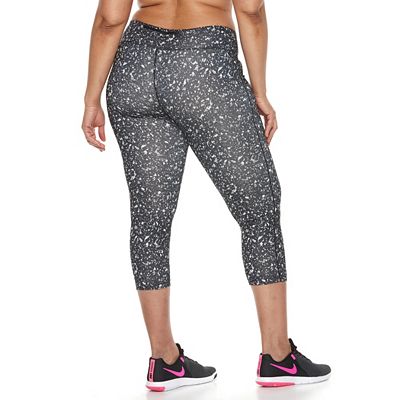 Plus Size Nike Dri FIT Essential Crop Capri Leggings