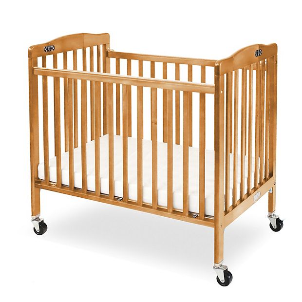 La baby portable crib 2024 mattress