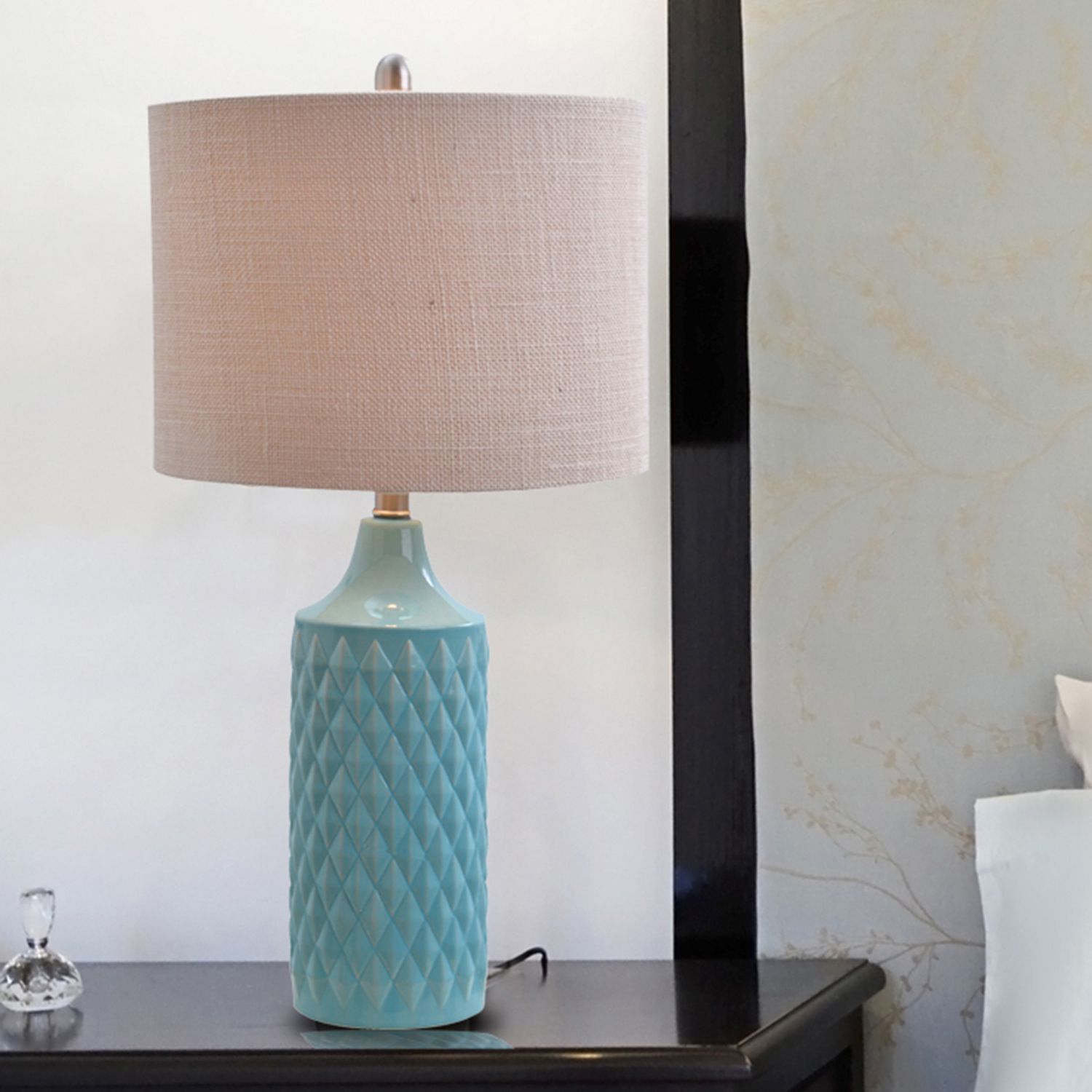 geometric ceramic table lamp