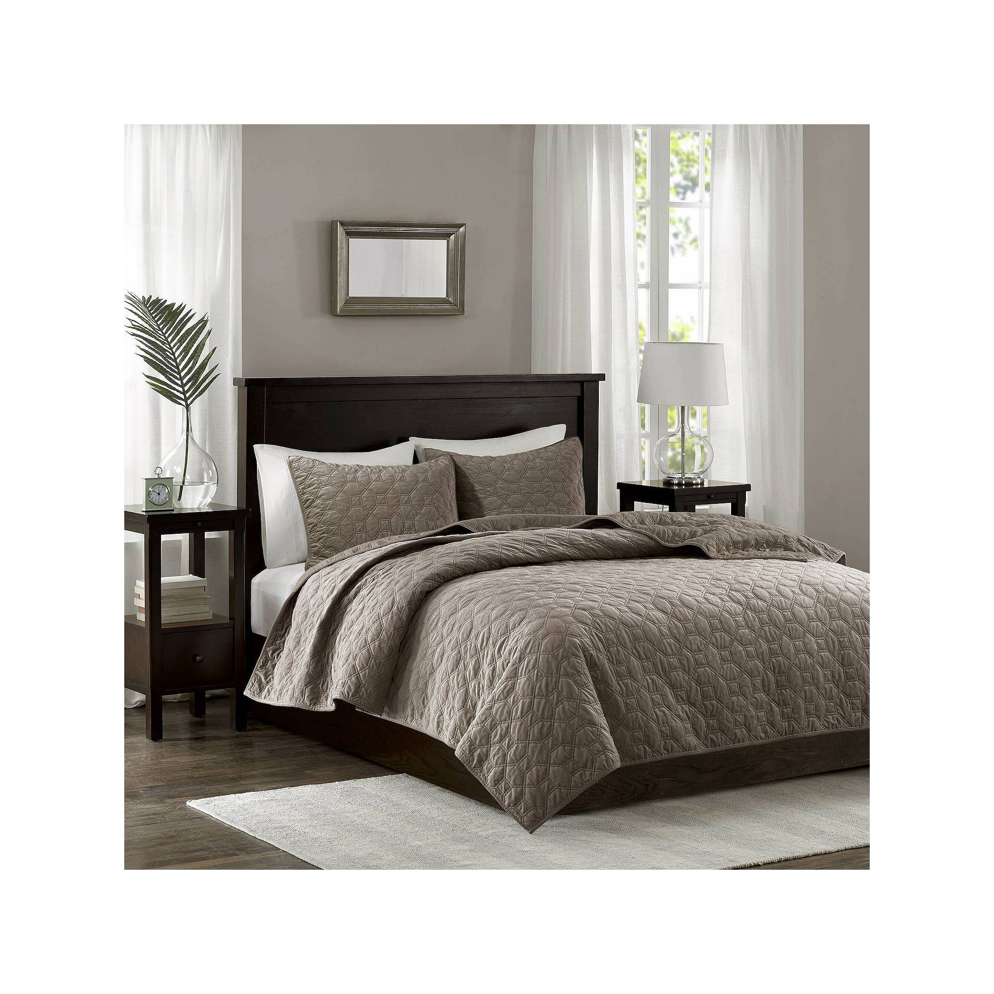 Madison Park Emery 3-Piece Velvet Quilt Set with Shams, Brown