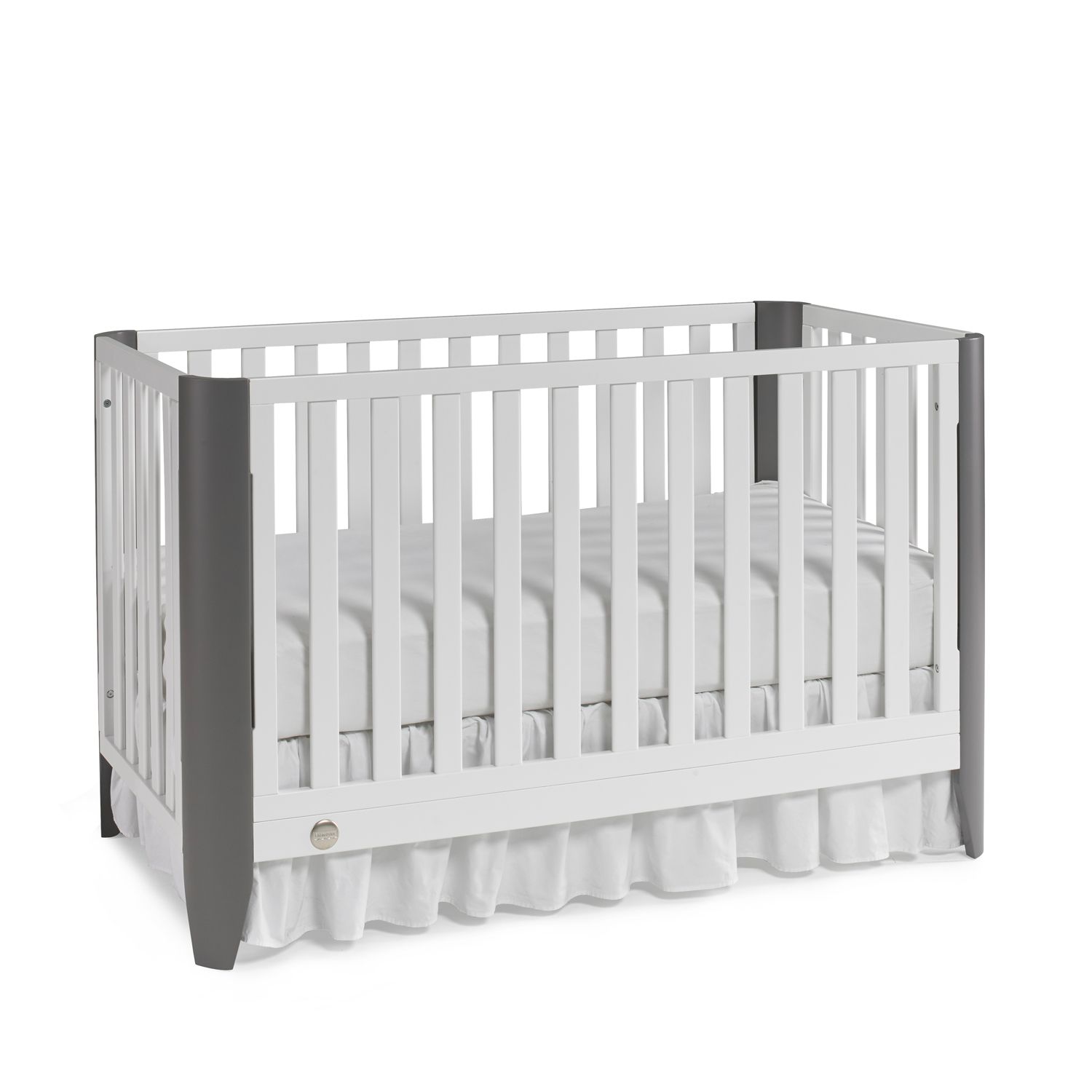 fisher price jaxon island crib in white and natural