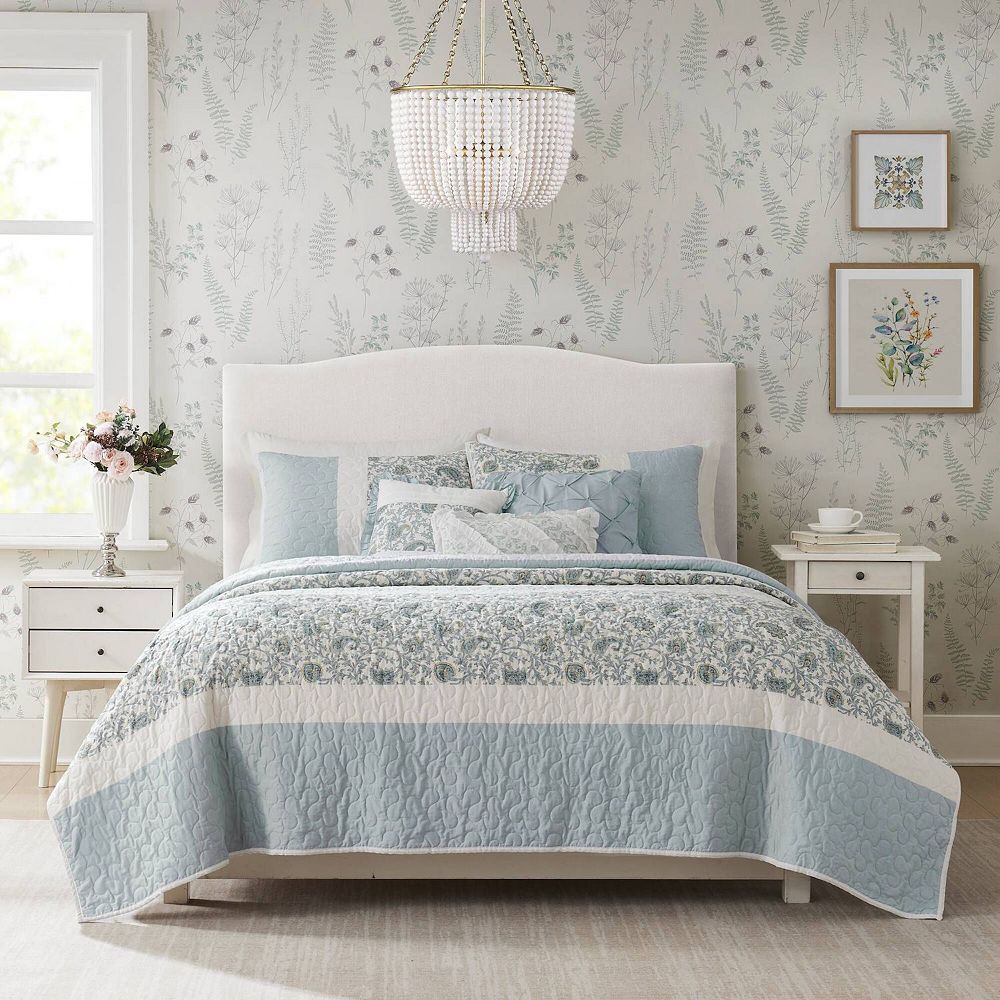 Madison Park 6-Piece Vanessa Quilt Set with Shams and Throw Pillows