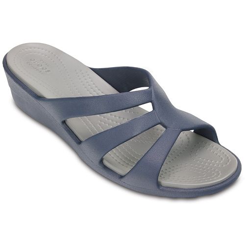 crocs women's sanrah strappy wedge