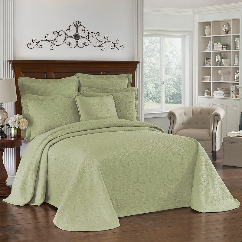 Historic Charleston Charles Matelassé Bedspread, Green, King