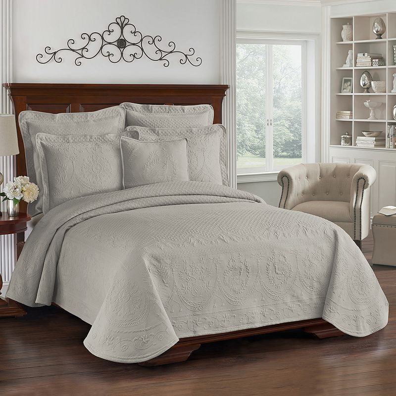 63879345 Historic Charleston Charles Matelassé Coverlet, G sku 63879345