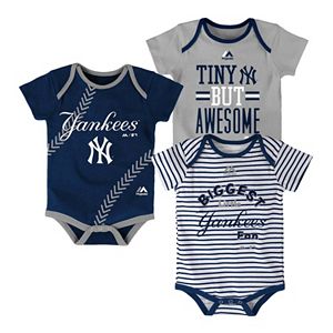 Baby Majestic New York Yankees 3-Pack Bodysuits