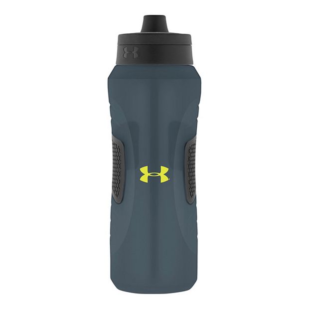Under Armour Undeniable 32 Oz. Squeezable Water Bottle With Quick Shot Lid  in Green