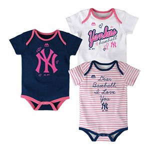 Baby Majestic New York Yankees 3-Pack Bodysuits