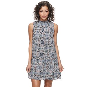 Juniors' Speechless Mock Neck Print Shift Dress