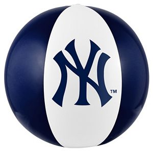 Forever Collectibles New York Yankees Beach Ball