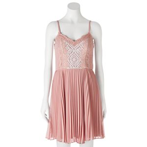 Juniors' Lily Rose Pleated Sweetheart Lace Dress