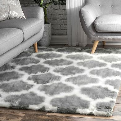 nuLOOM Precious Shaunna Trellis Faux Sheepskin Rug